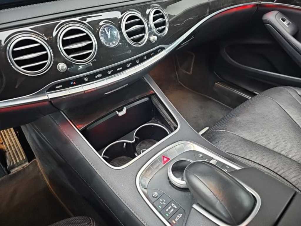 Mercedes Benz S Class - Vista 12