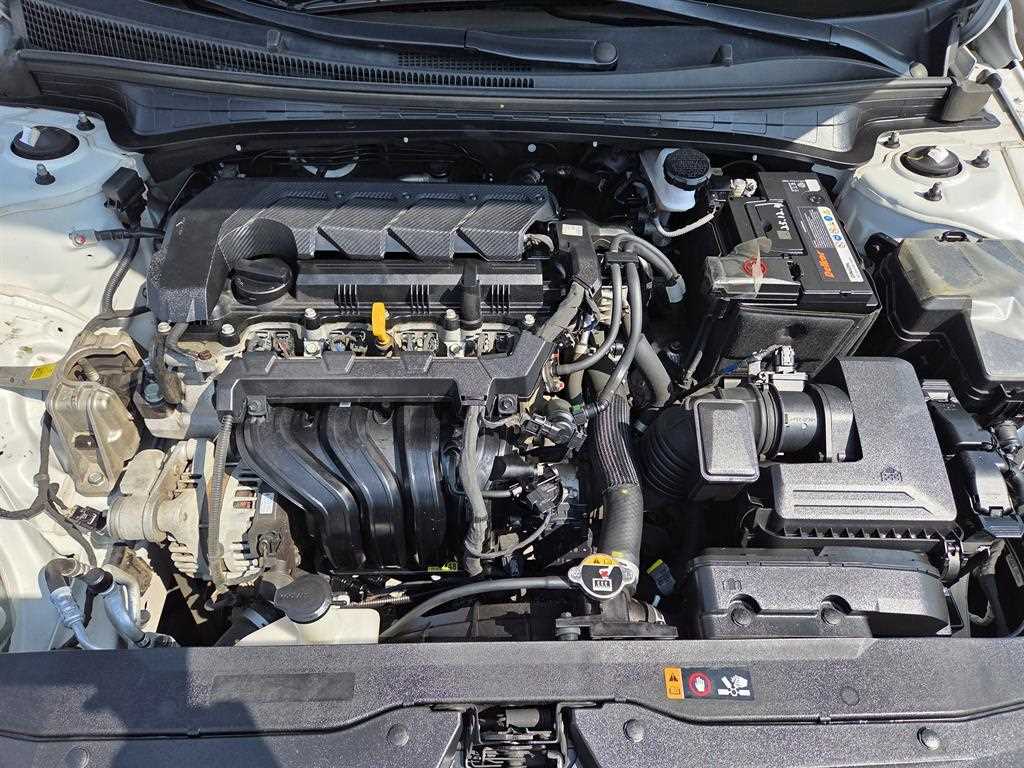 HYUNDAI Avante 2022 Blanco - Importación desde Corea - HF Imports Iquique - Foto 20