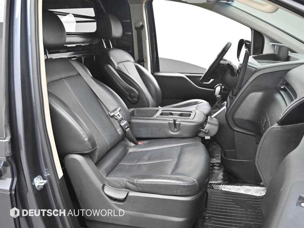 HYUNDAI Staria - Vista 11