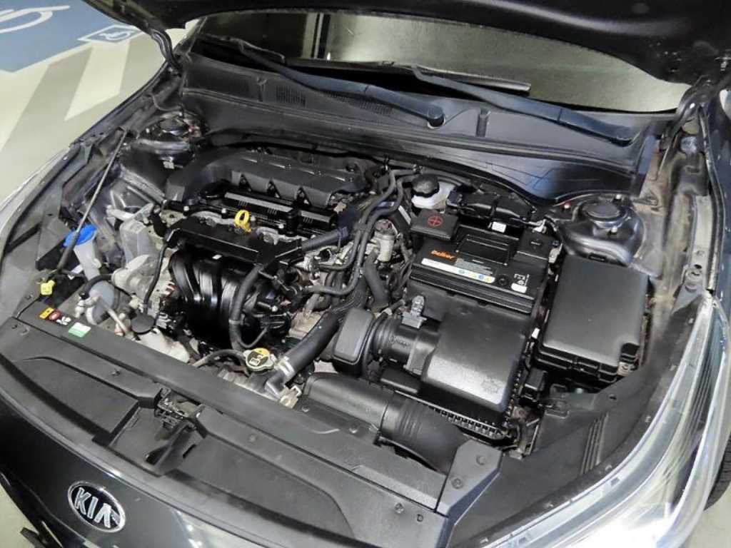 KIA K3 2019 Gris - Importación desde Corea - HF Imports Iquique - Foto 19