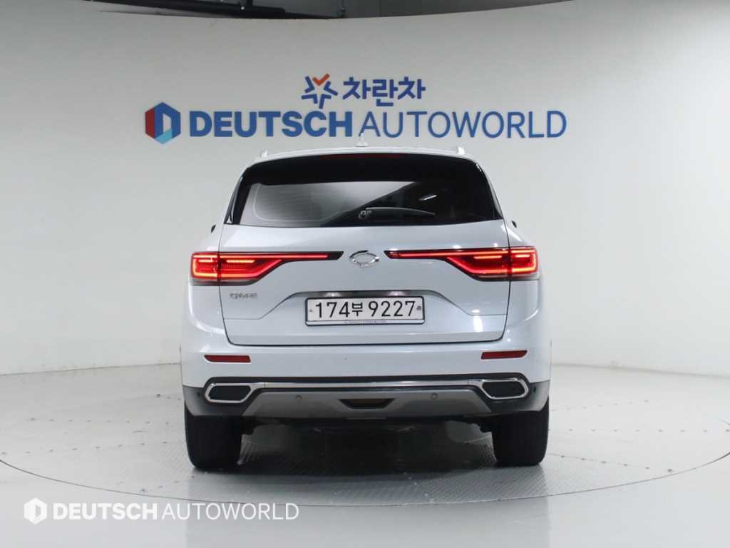 SAMSUNG QM6 - Vista 4