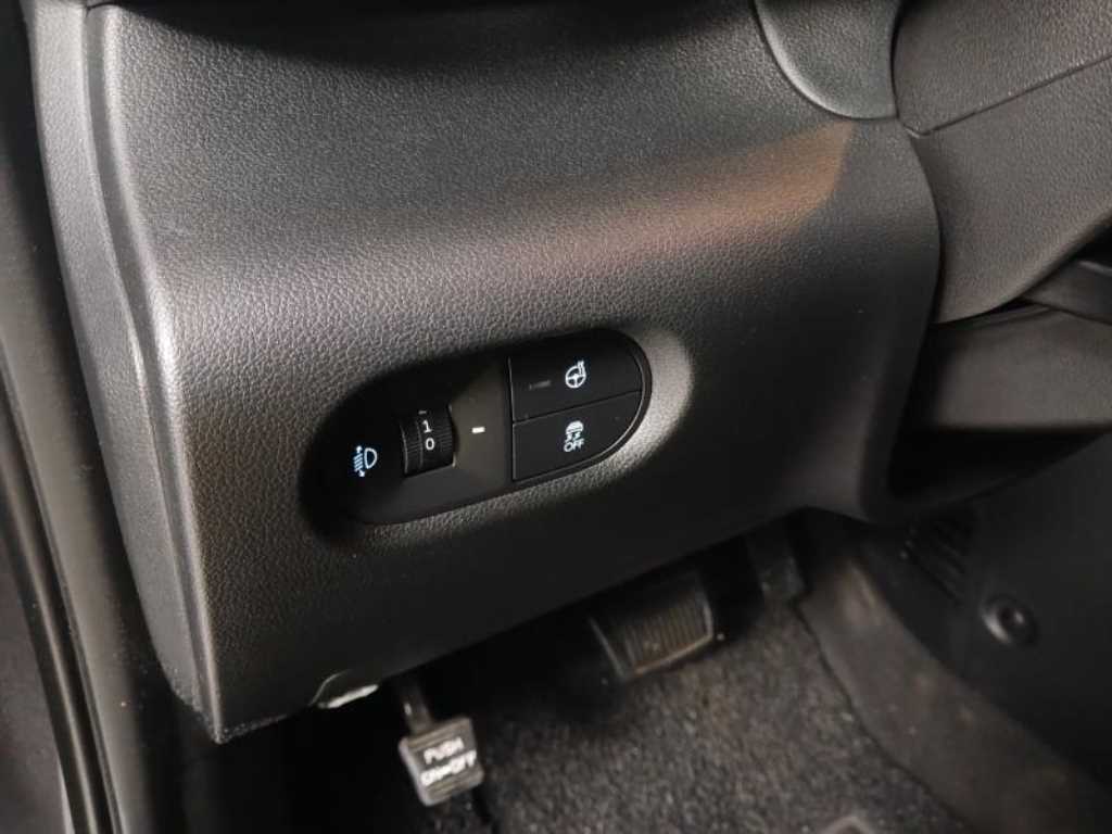 HYUNDAI Casper - Vista 9