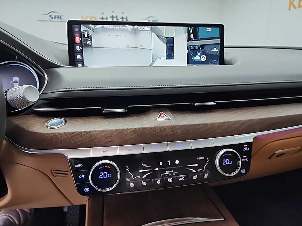 Genesis G80 - Vista 10