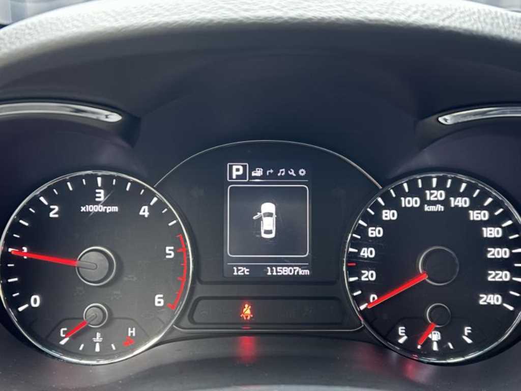 KIA K3 2017 Negro - Importación desde Corea - HF Imports Iquique - Foto 15