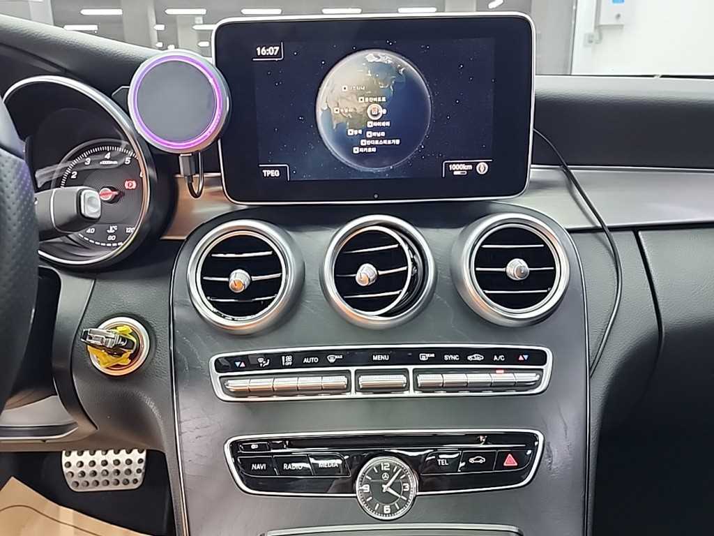 Mercedes Benz C Class - Vista 10