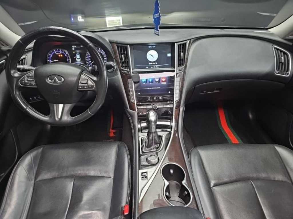 Infiniti Q - Vista 7