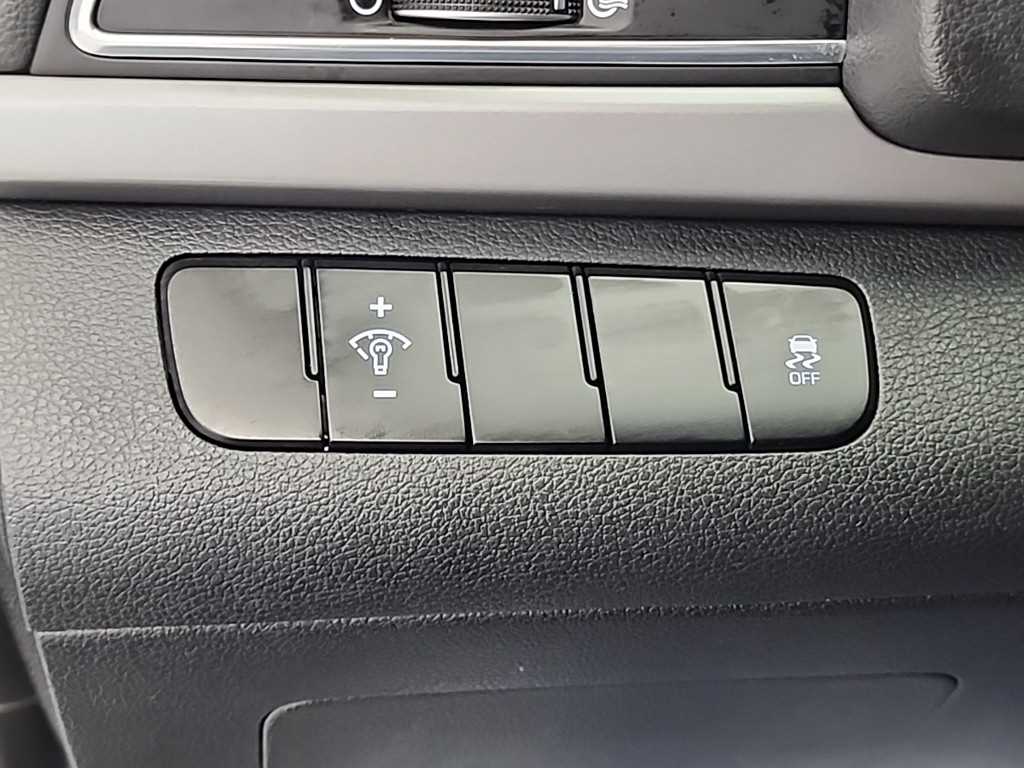 HYUNDAI Avante 2018 Gris - Importación desde Corea - HF Imports Iquique - Foto 17