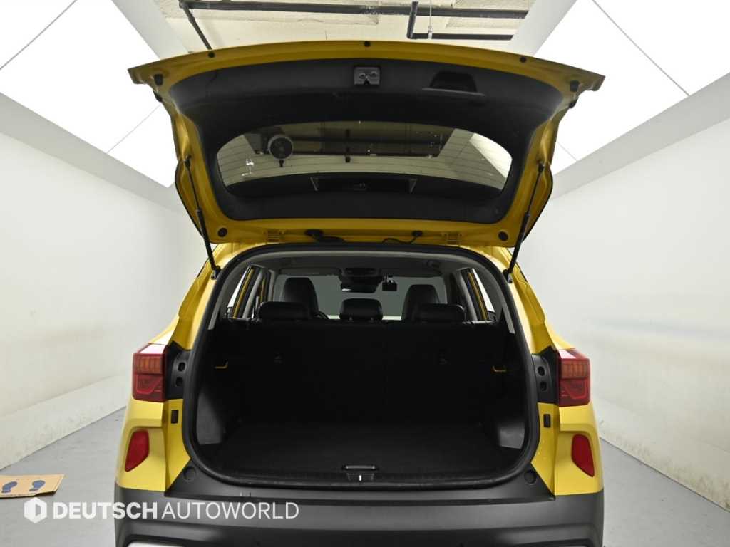 KIA Seltos 2020 Amarillo - Importación desde Corea - HF Imports Iquique - Foto 20