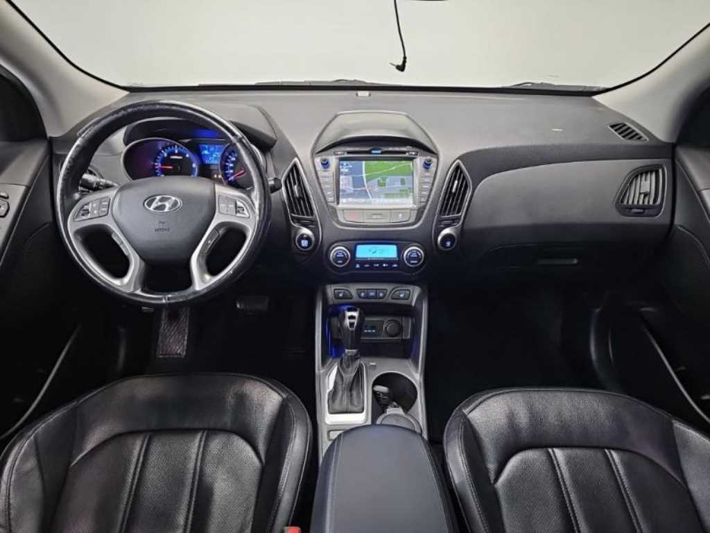 HYUNDAI Tucson - Vista 5