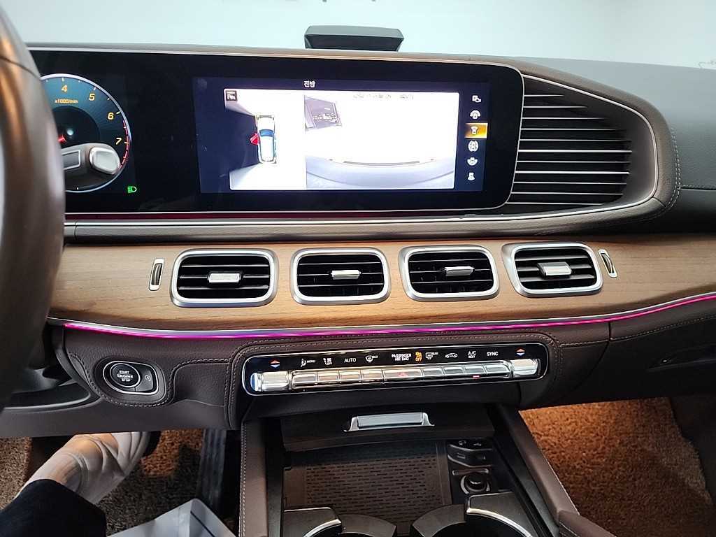 Mercedes Benz GLE Class - Vista 10