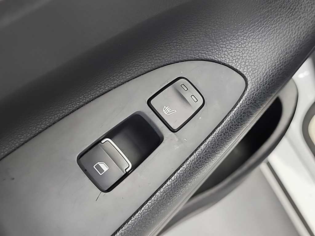 HYUNDAI Grandeur 2018 Blanco - Importación desde Corea - HF Imports Iquique - Foto 13