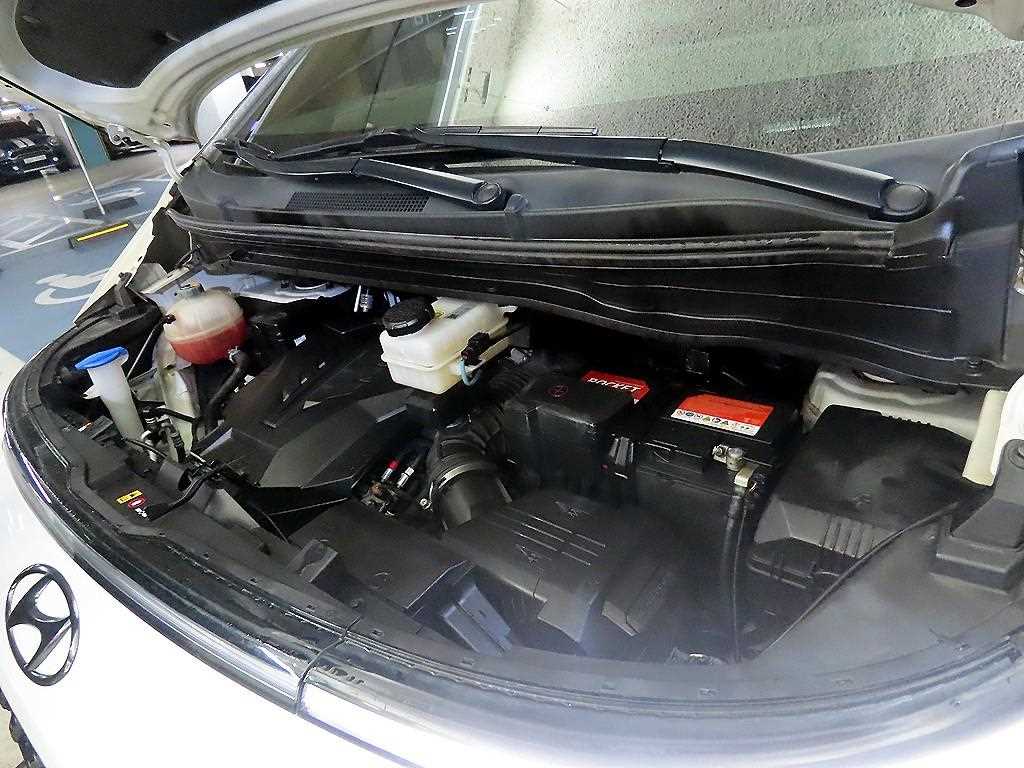 HYUNDAI Staria 2023 Blanco - Importación desde Corea - HF Imports Iquique - Foto 18