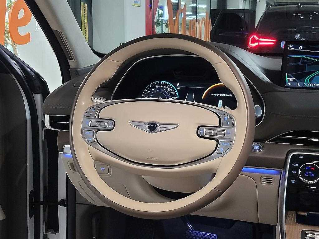 Genesis GV80 - Vista 9