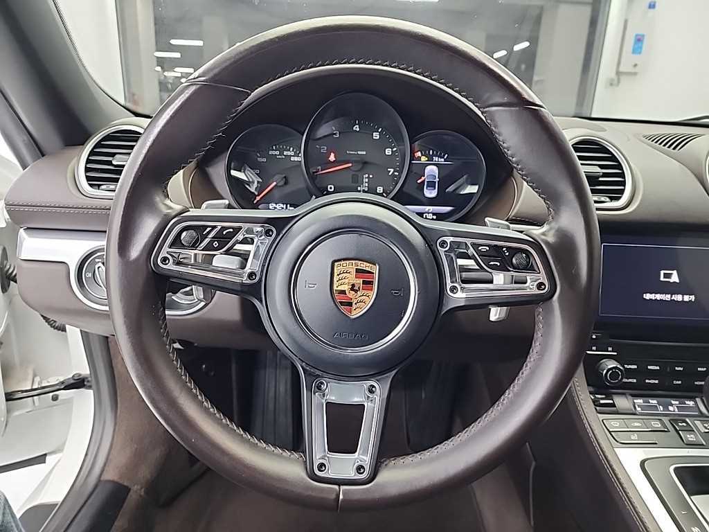 Porsche 718 - Vista 9