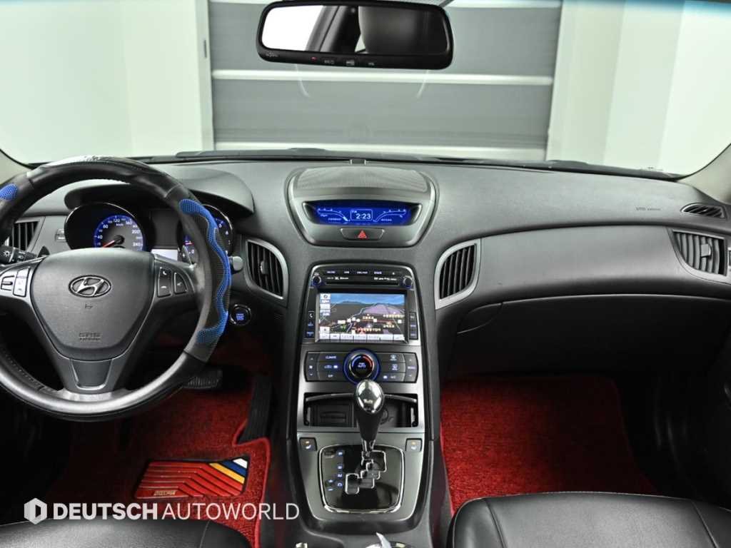 HYUNDAI Genesis - Vista 7