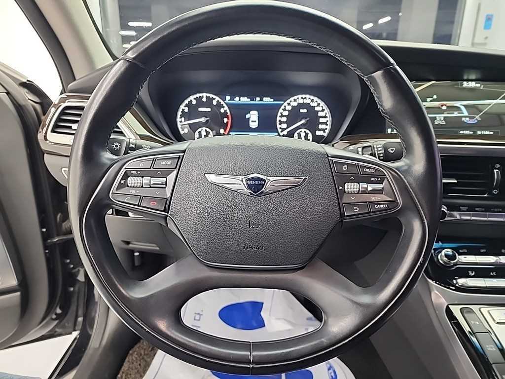 Genesis EQ900 - Vista 9