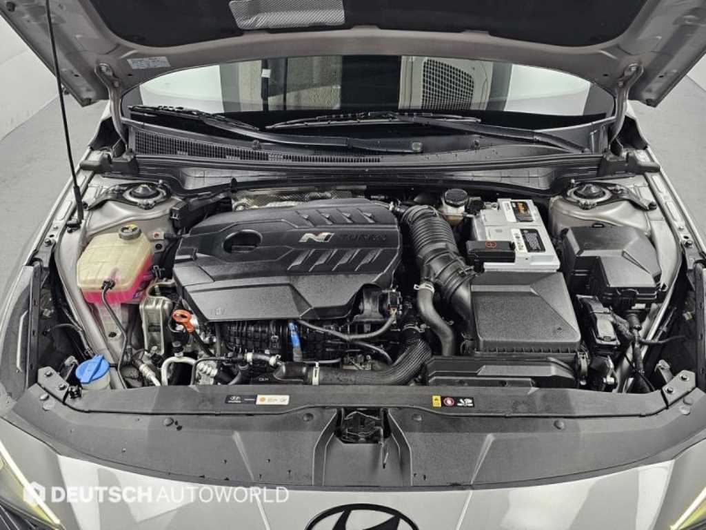 HYUNDAI Avante - Vista 6