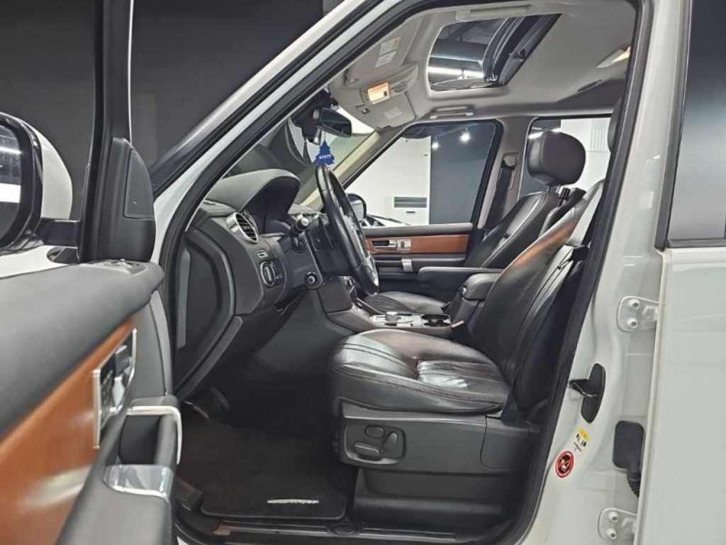 Land Rover Discovery 2015 Blanco - Importación desde Corea - HF Imports Iquique - Foto 18