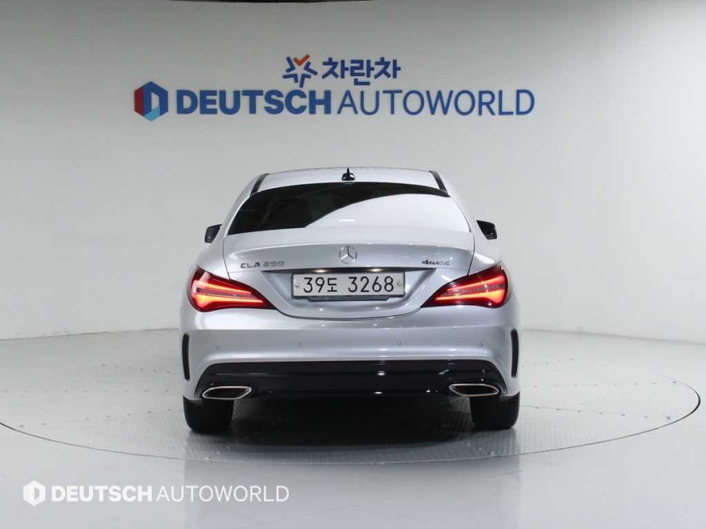 Mercedes Benz CLA Class - Vista 4