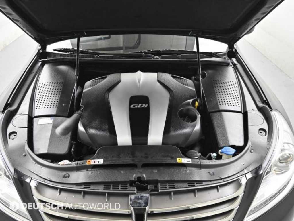 HYUNDAI Equus - Vista 5