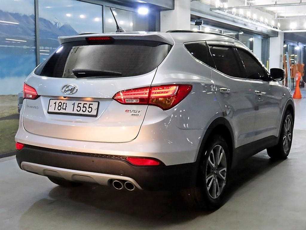HYUNDAI Santa Fe - Vista 4