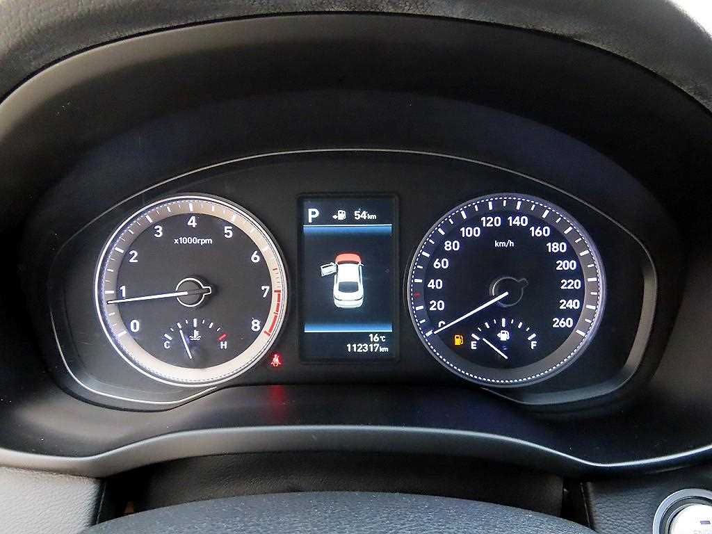 HYUNDAI Grandeur - Vista 9