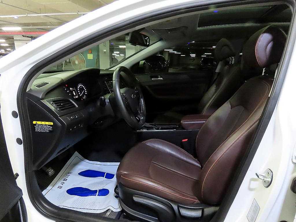 HYUNDAI Sonata - Vista 6