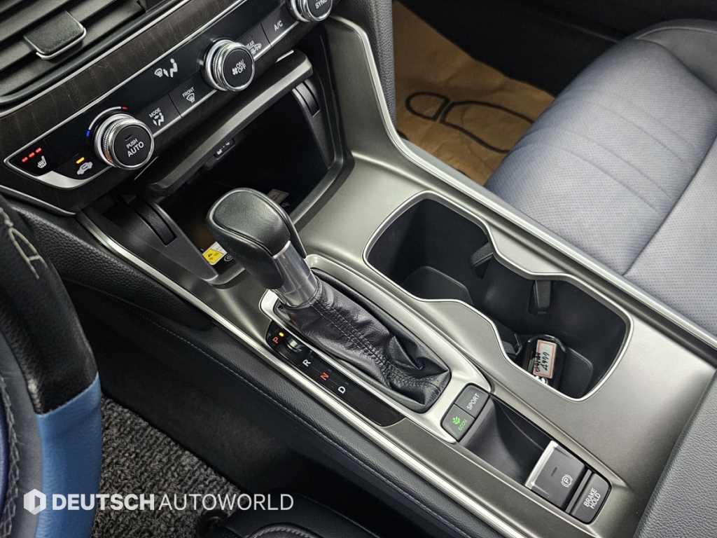 Honda Accord - Vista 9