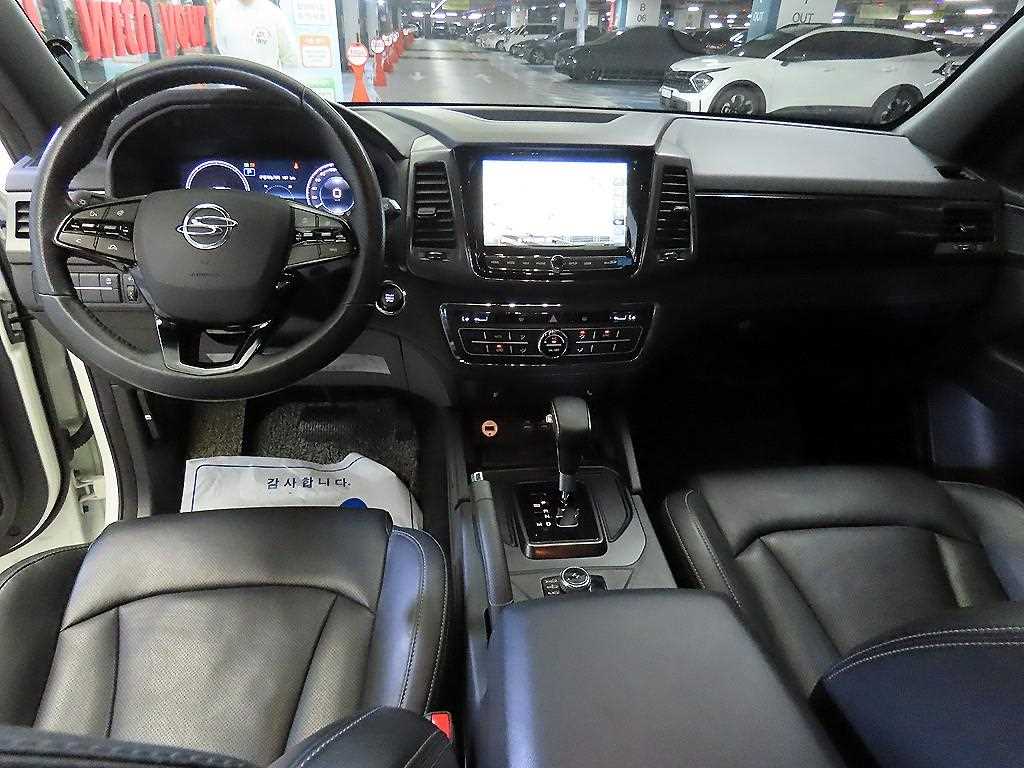 Ssangyong Rexton - Vista 10