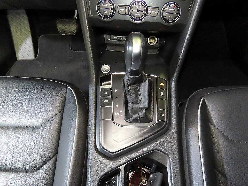 Volkswagen Tiguan - Vista 12