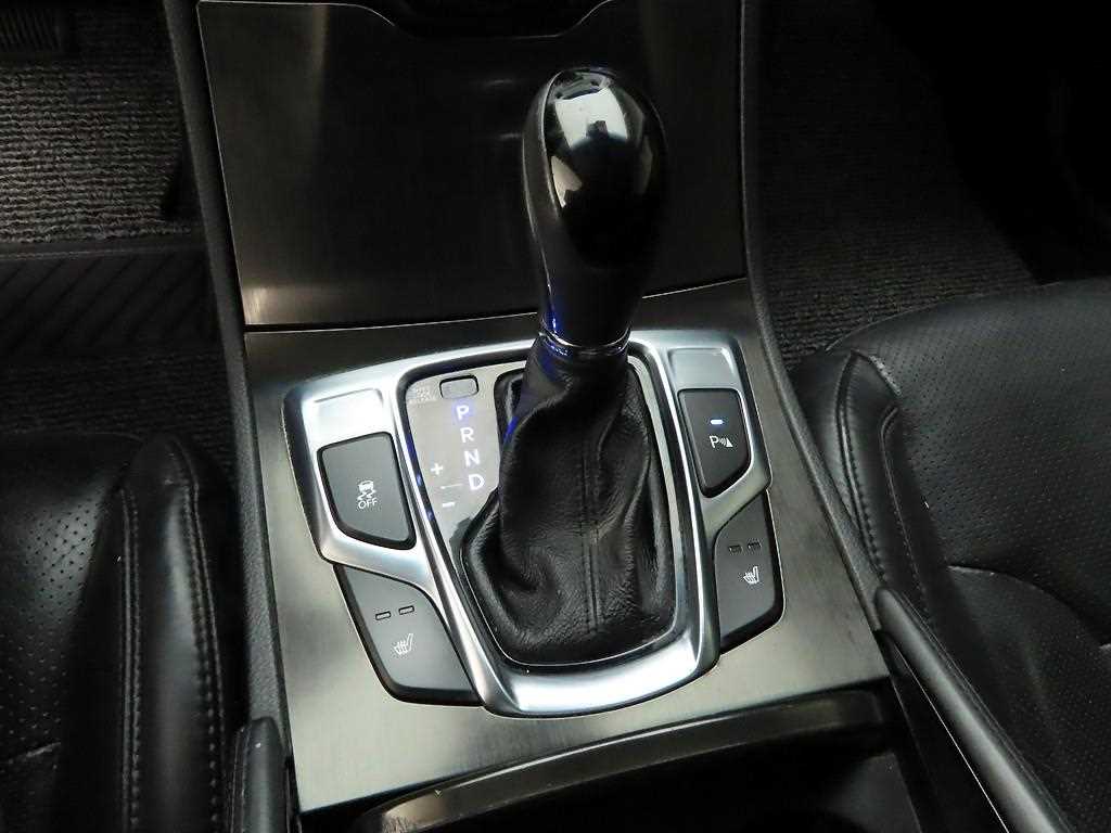 HYUNDAI Grandeur 2016 Negro - Importación desde Corea - HF Imports Iquique - Foto 1