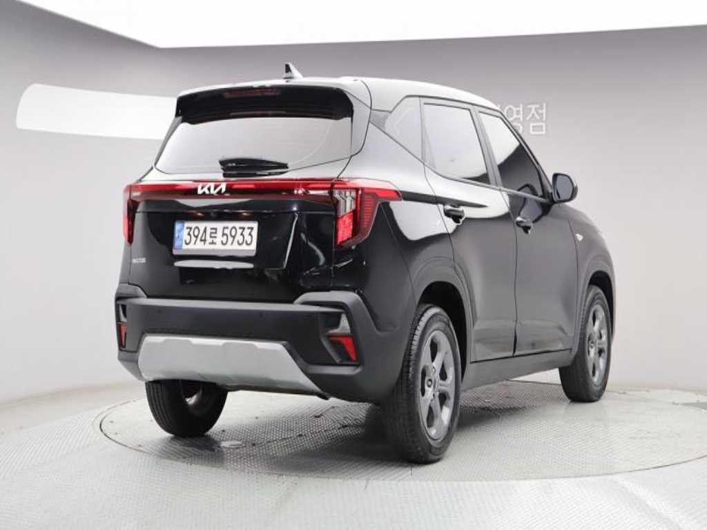 KIA Seltos - Vista 4