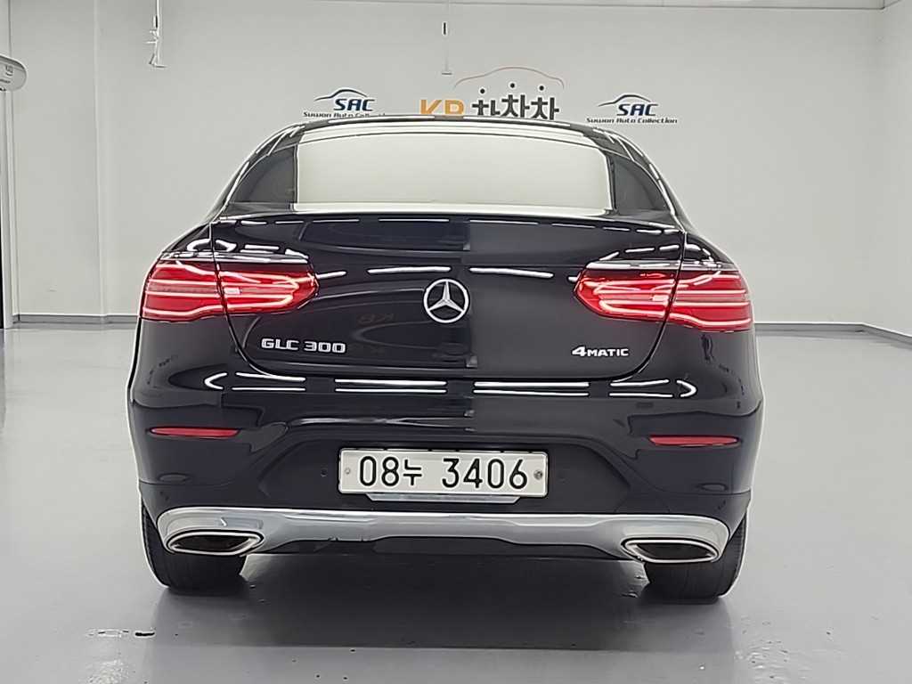 Mercedes Benz GLC Class - Vista 3
