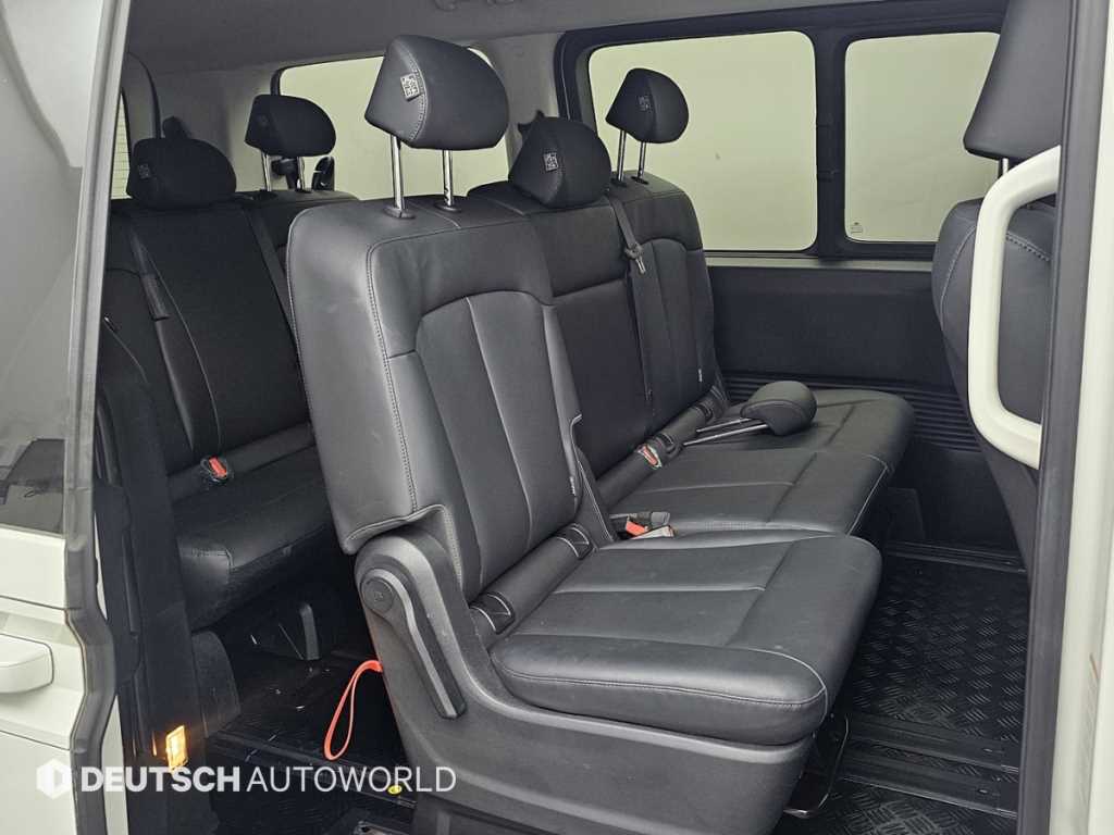 HYUNDAI Staria - Vista 12