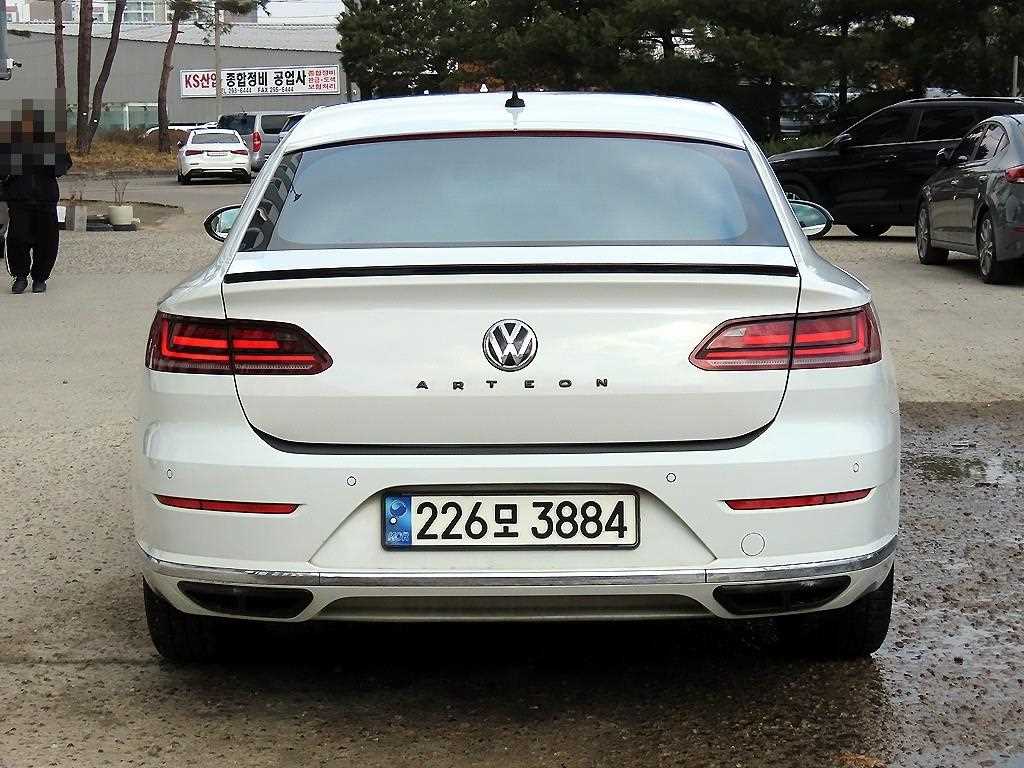 Volkswagen Arteon - Vista 4