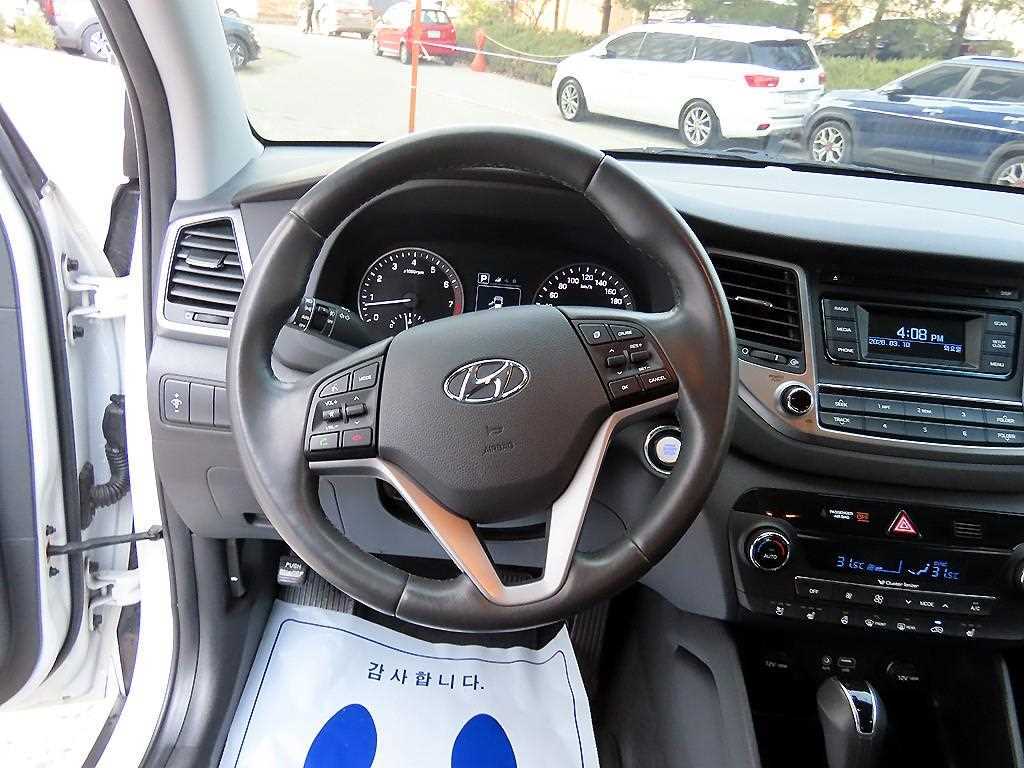 HYUNDAI Tucson - Vista 8