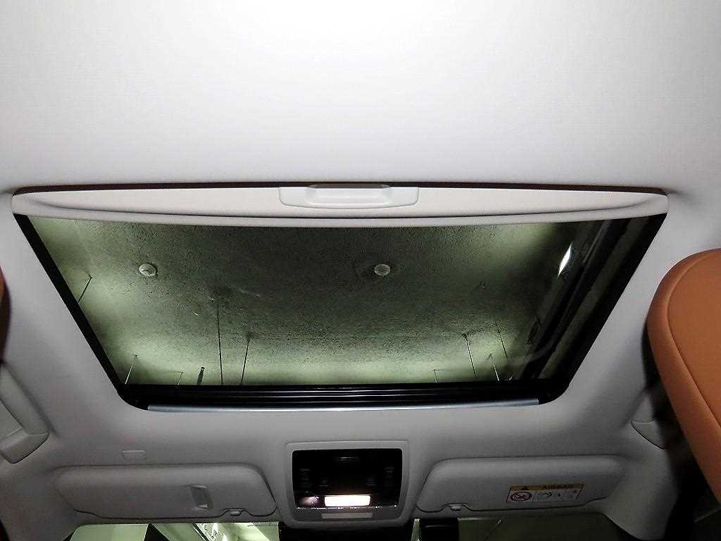 Lexus UX 2022 Gris - Importación desde Corea - HF Imports Iquique - Foto 16