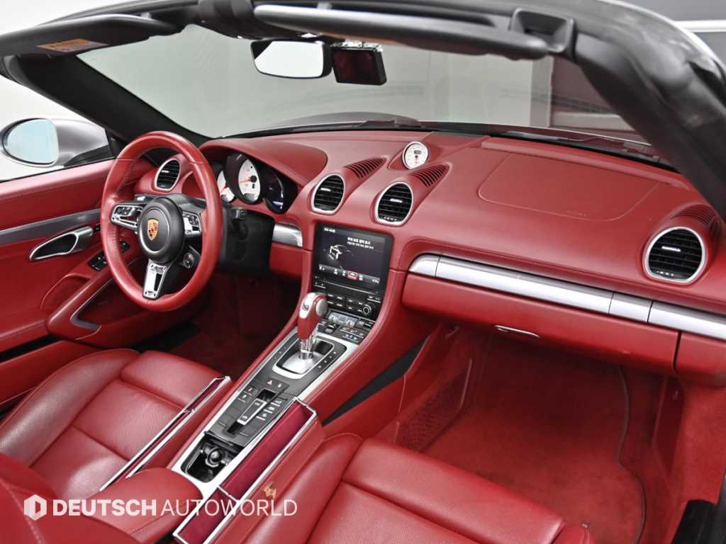 Porsche 718 - Vista 7