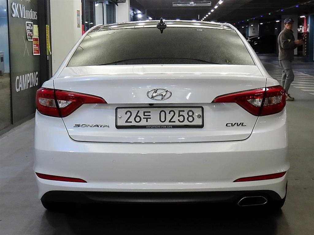HYUNDAI Sonata - Vista 5