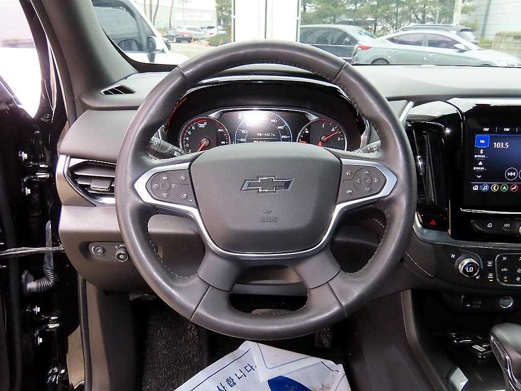 Chevrolet Travers - Vista 9