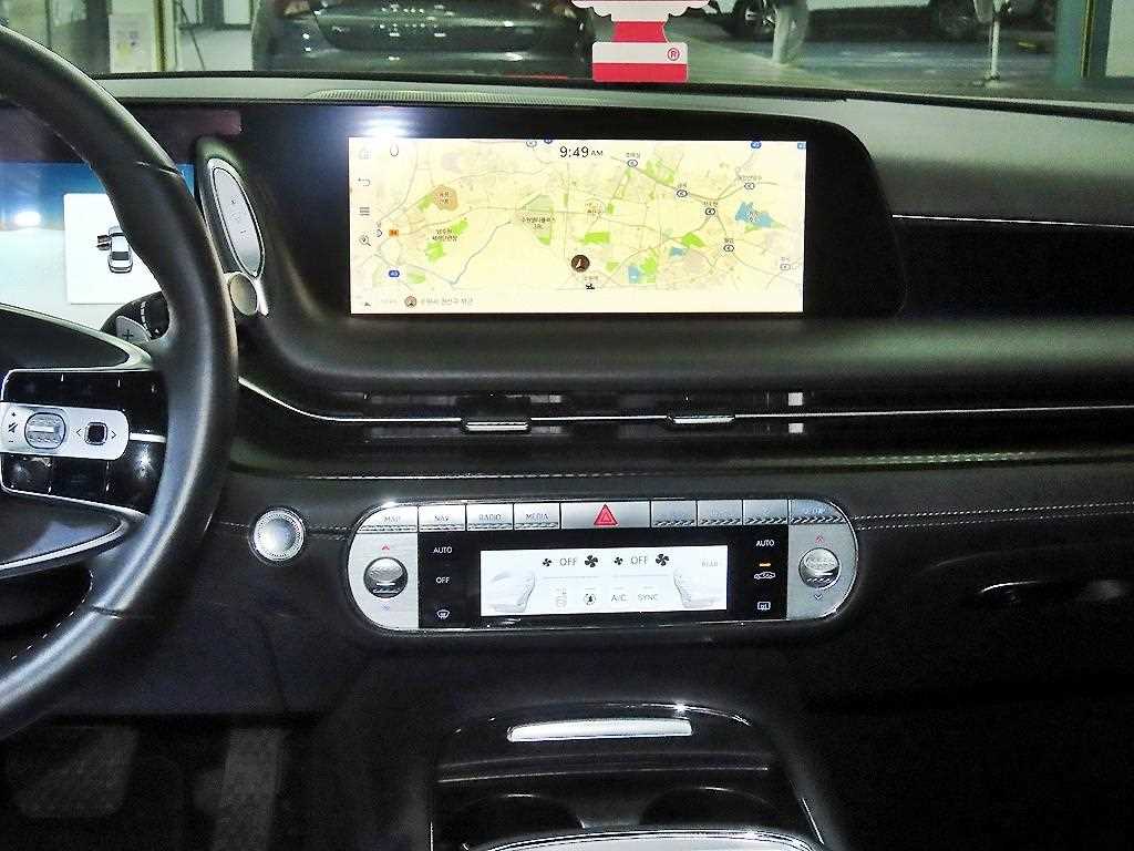 Genesis G90 - Vista 11