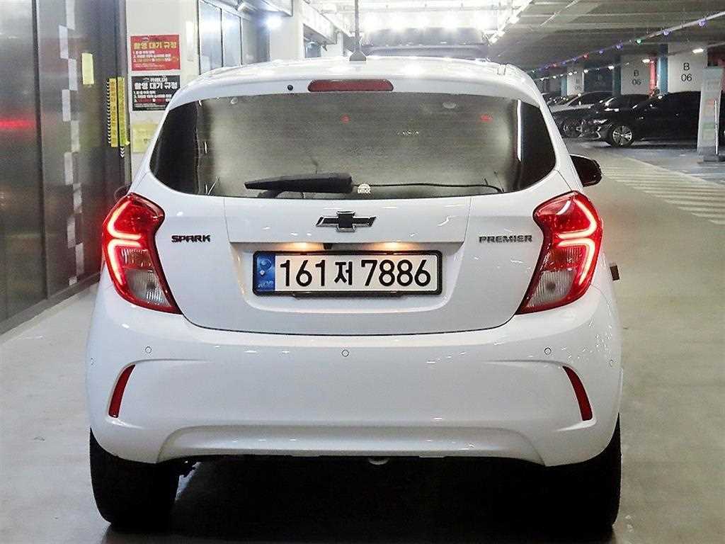 Chevrolet Spark - Vista 5