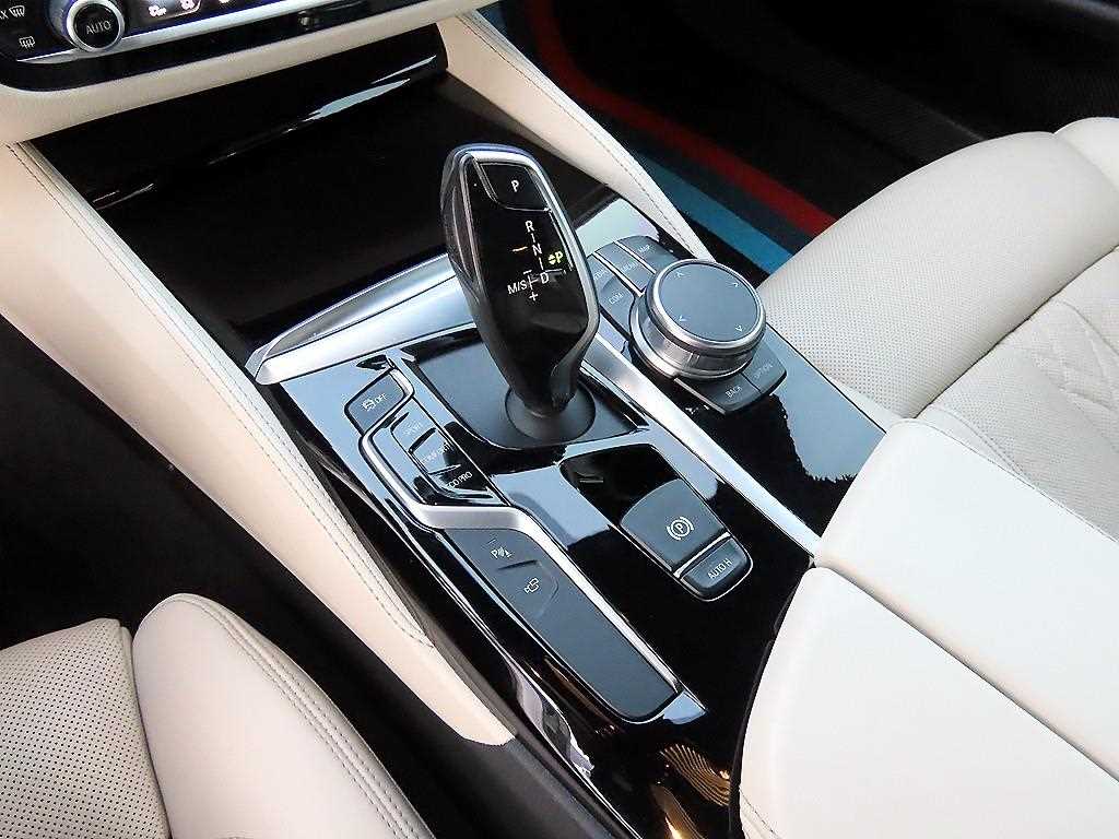 BMW 5 Series - Vista 11