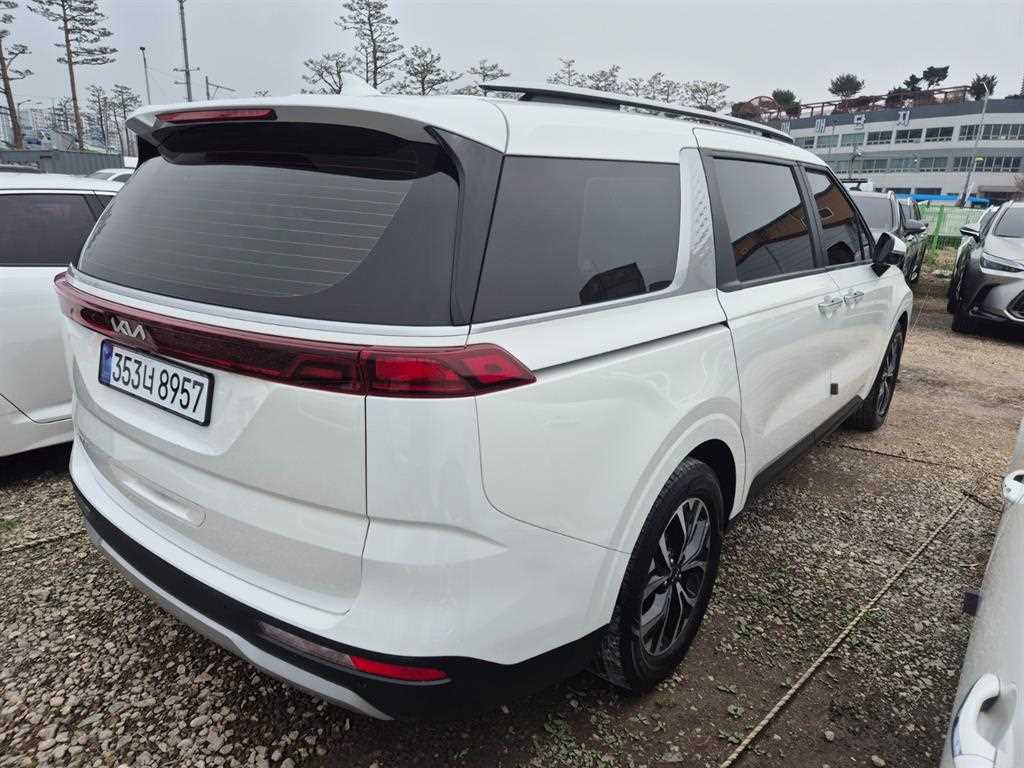 KIA Carnival - Vista 4