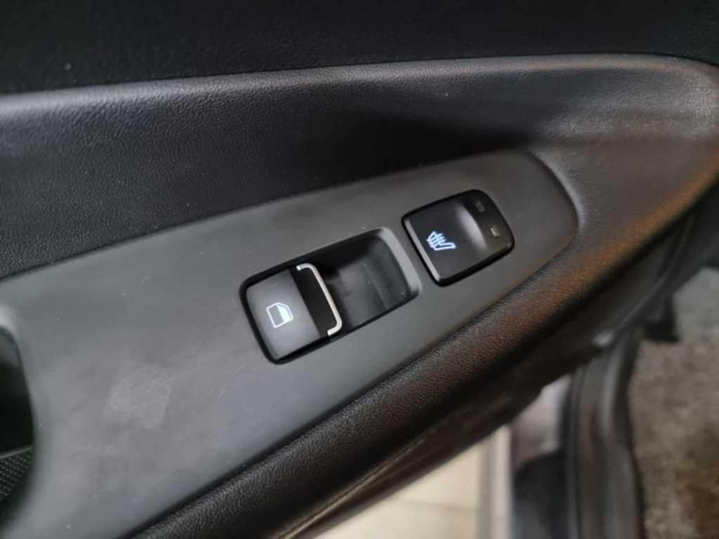 HYUNDAI Santa Fe - Vista 7