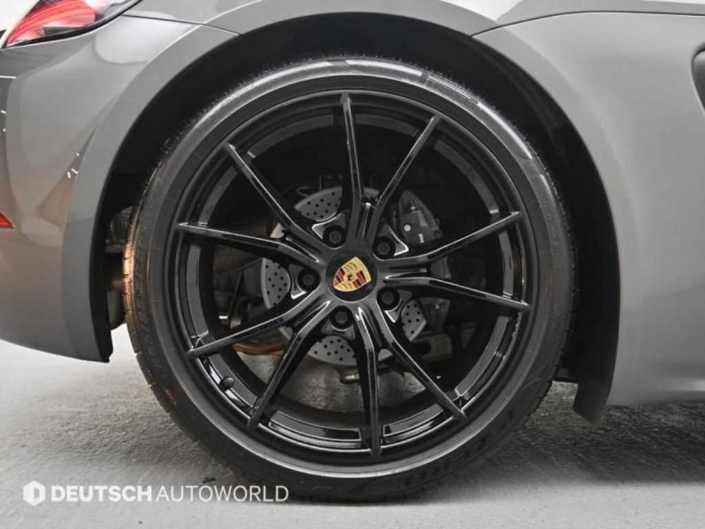 Porsche 718 - Vista 5