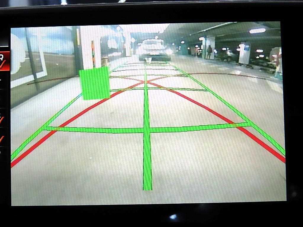 BMW 1 series 2016 Gris - Importación desde Corea - HF Imports Iquique - Foto 15