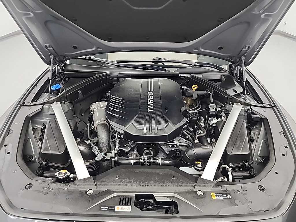 Genesis G70 - Vista 6