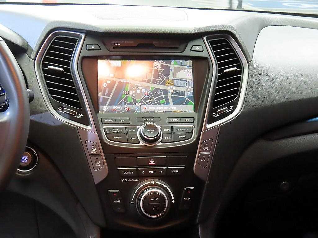 HYUNDAI Santa Fe - Vista 11