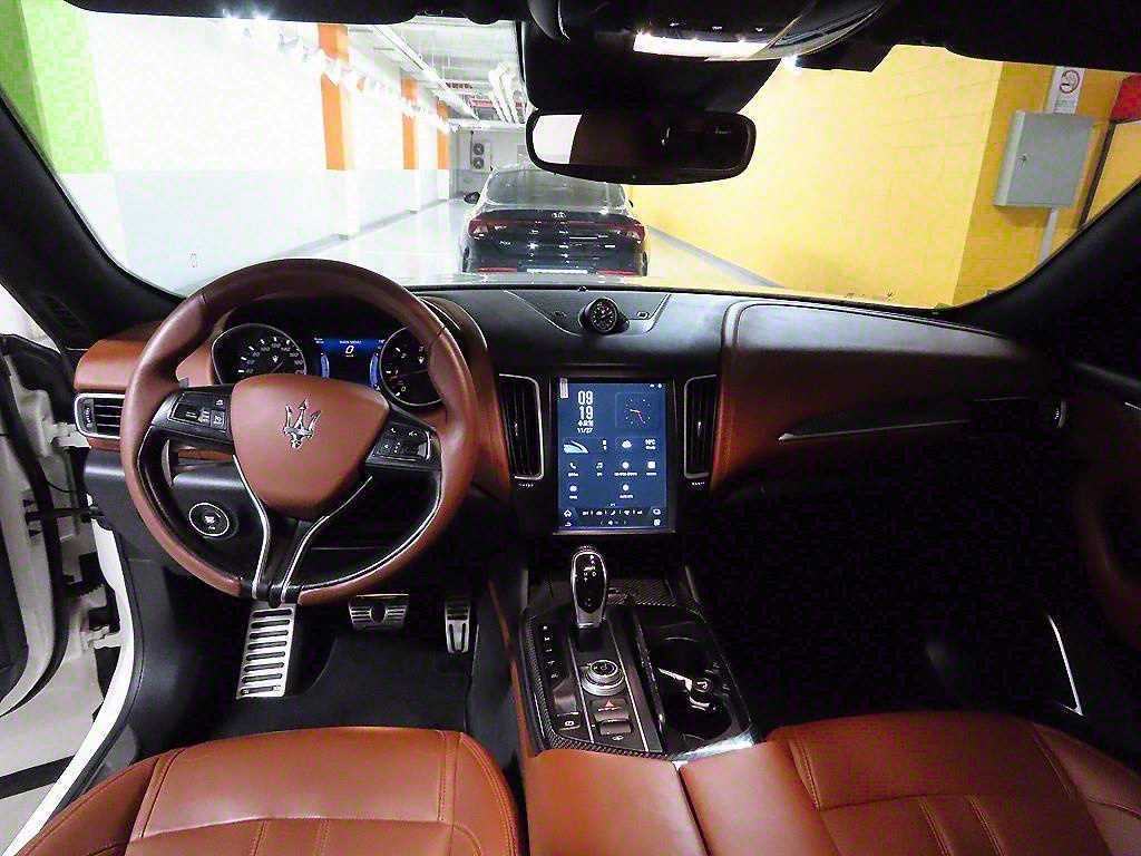 Maserati Levante - Vista 6